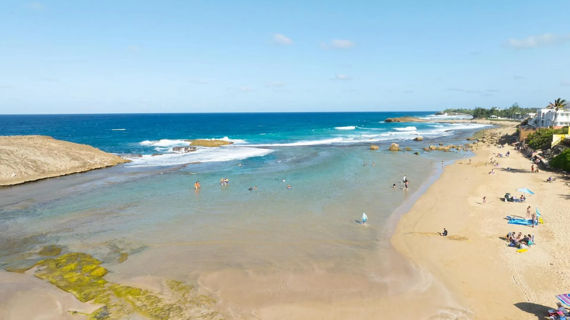 Montones Beach Apartment C-3 Isabela
